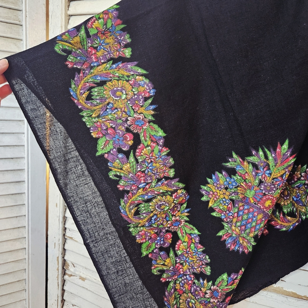 Vintage 70s Black Cotton Square Scarf/Shawl With Vibrant Printed Border Design - Picture 4 of 10